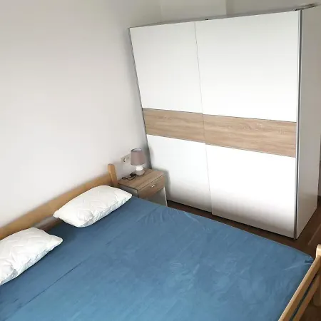 Capital Apartment *